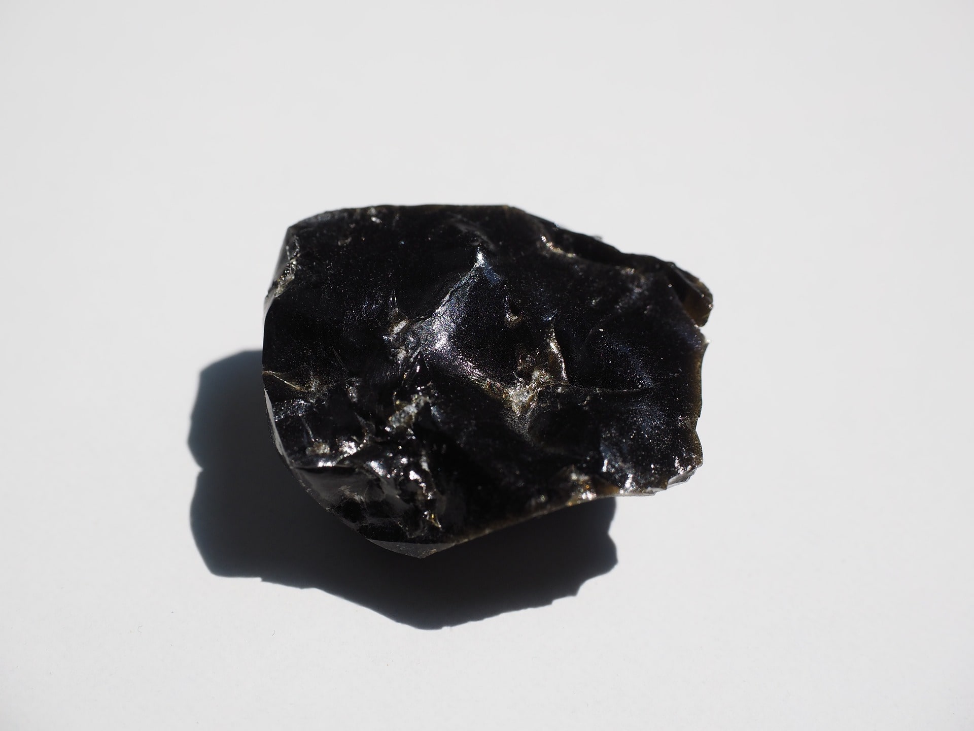 Obsidienne noire : vertus et propriétés en lithothérapie